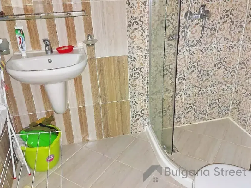 умивальник у ванній
