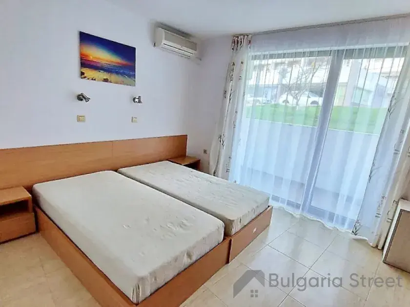 двоспальне ліжко