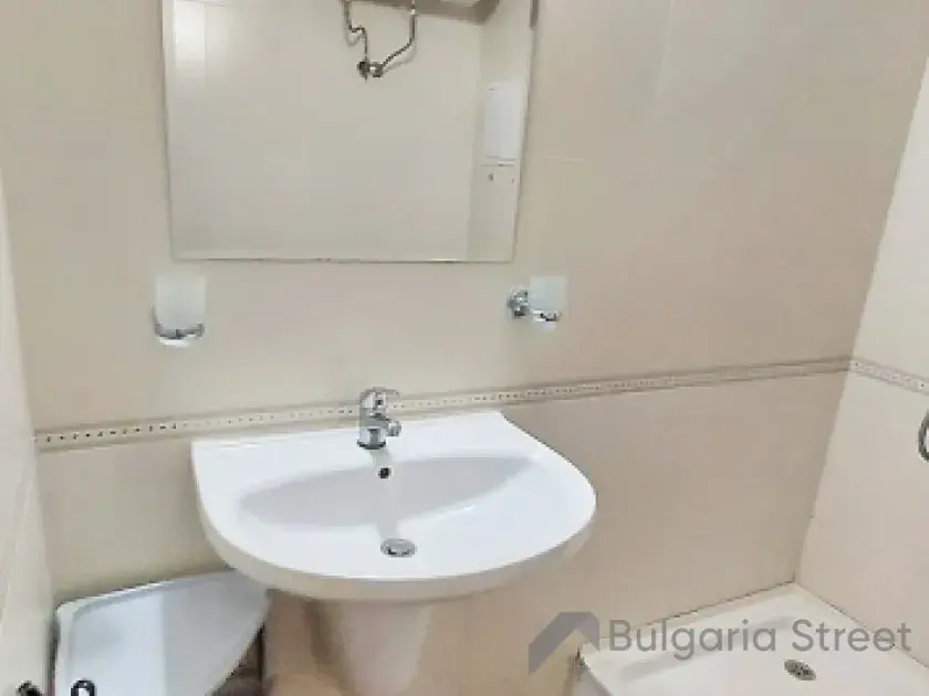 умивальник у ванній