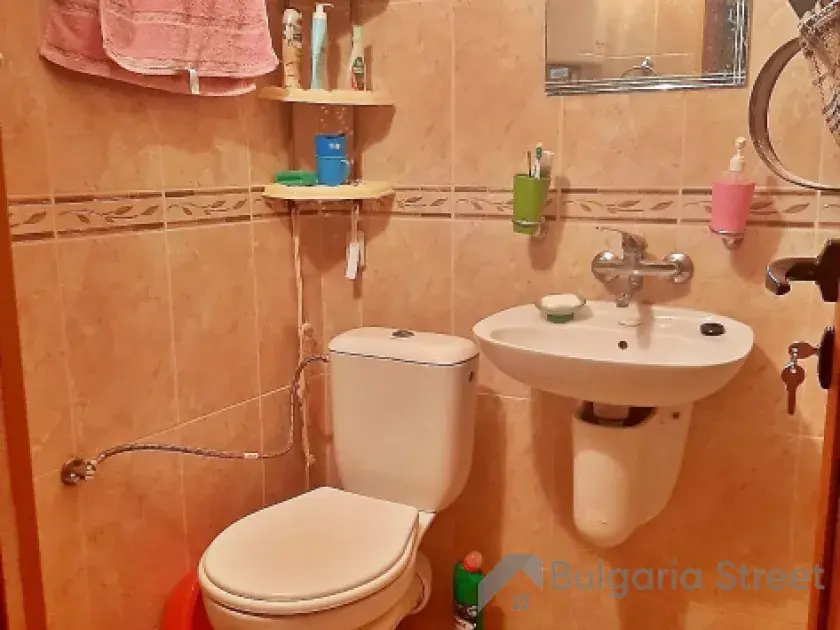 ванна кімната та туалет