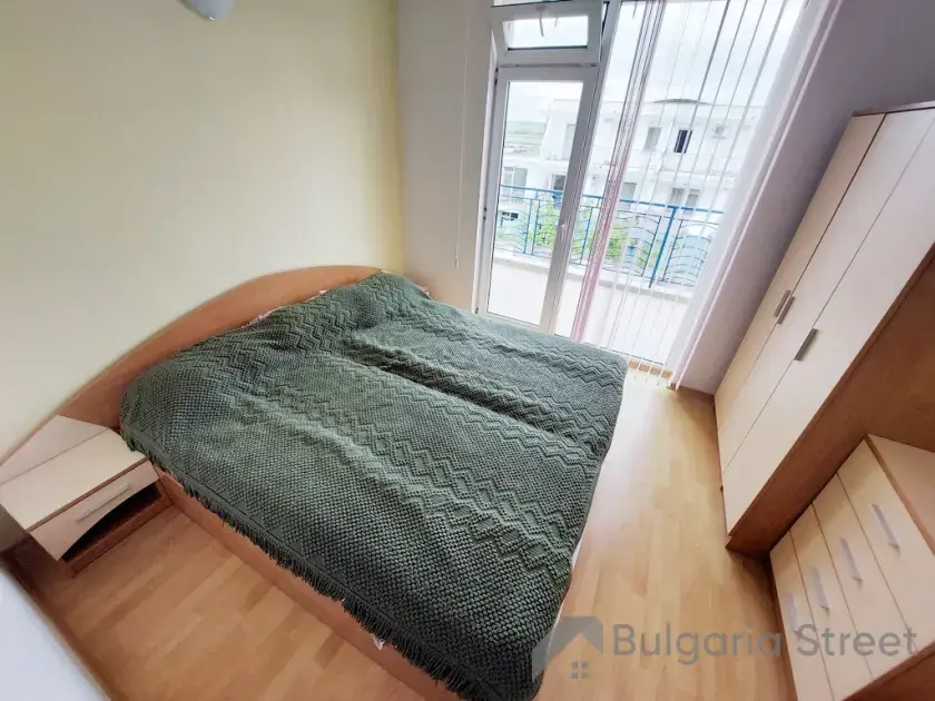 Кровать во второй спальне