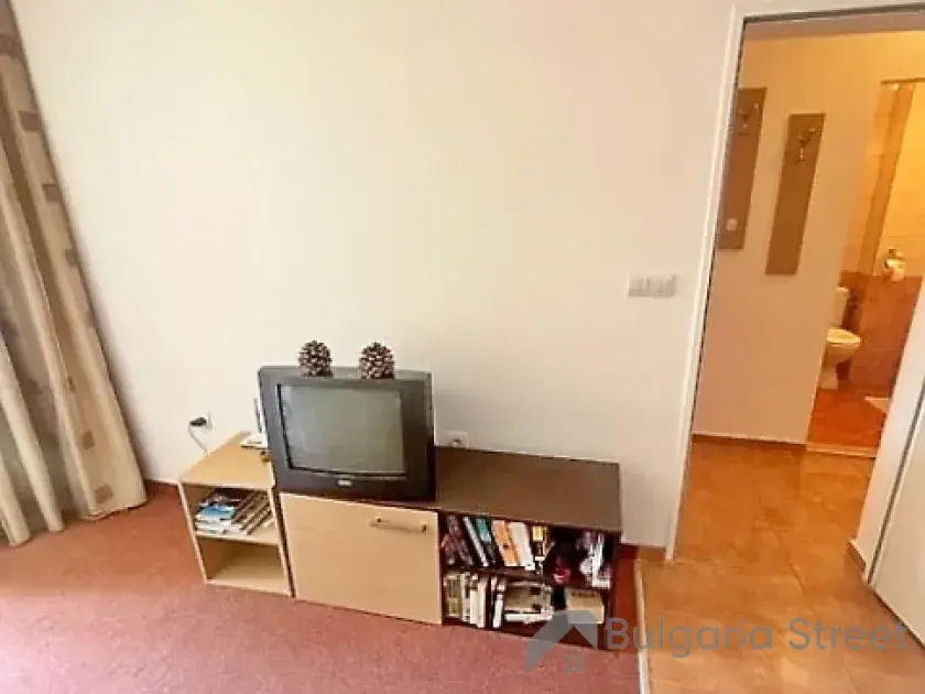 телевизор в квартире