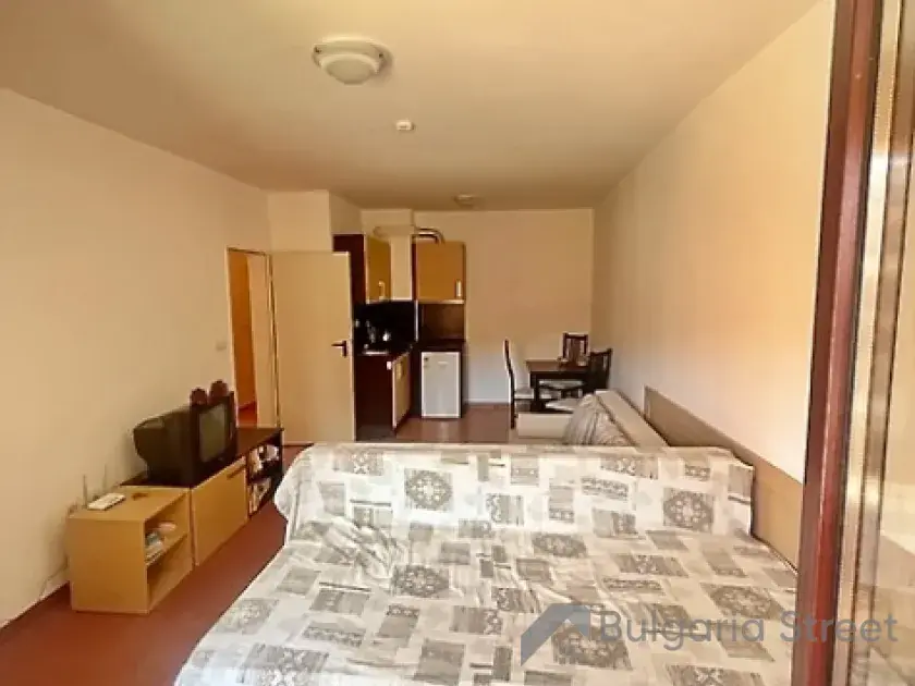 кровать