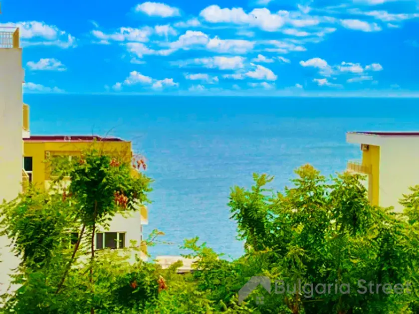 вид на море з тераси квартири