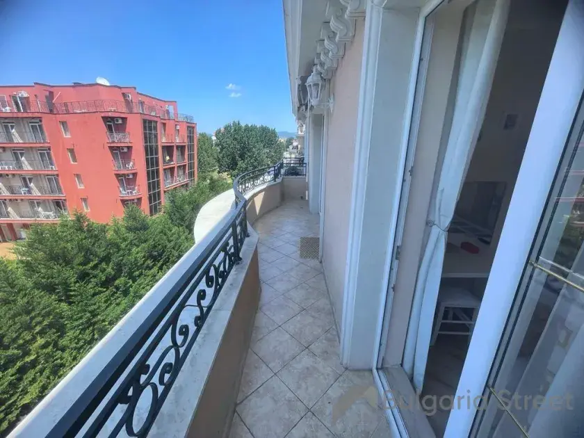 довга тераса