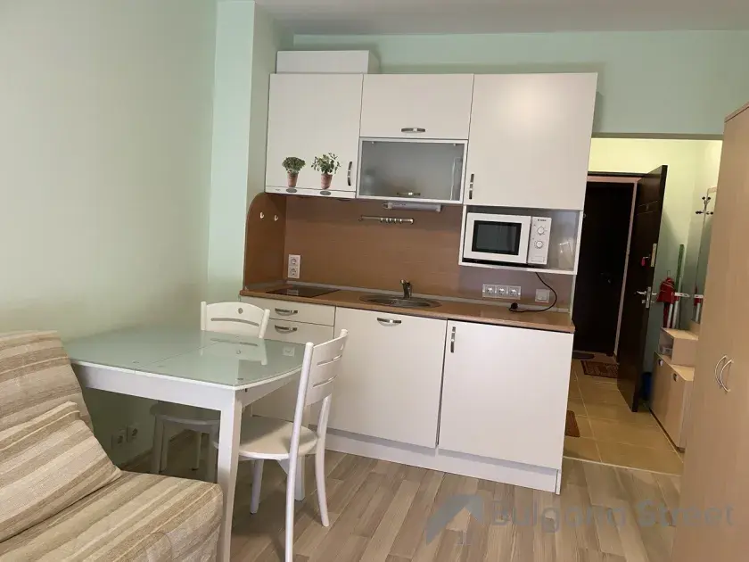 однокімнатна квартира з меблями