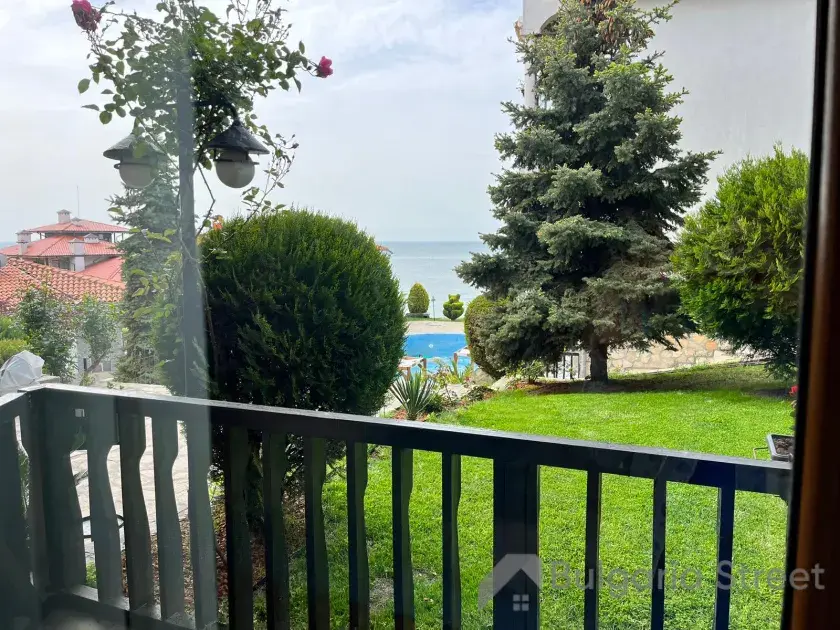 тераса з видом на море