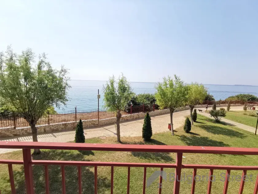 вид на море з тераси