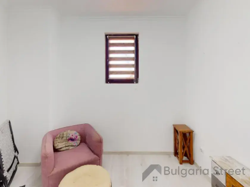 друга спальня