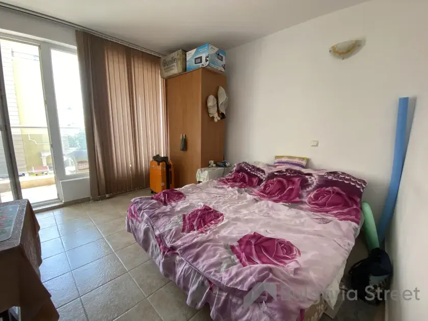 двоспальне ліжко