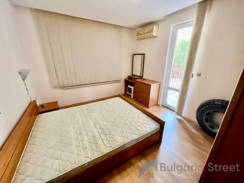 двоспальне ліжко