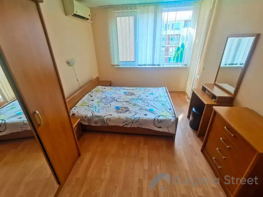 мебльована спальня