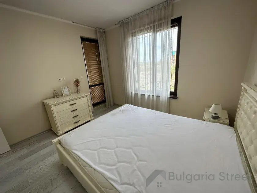 вікно у спальні