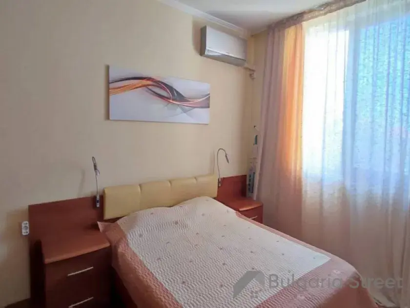 двоспальне ліжко
