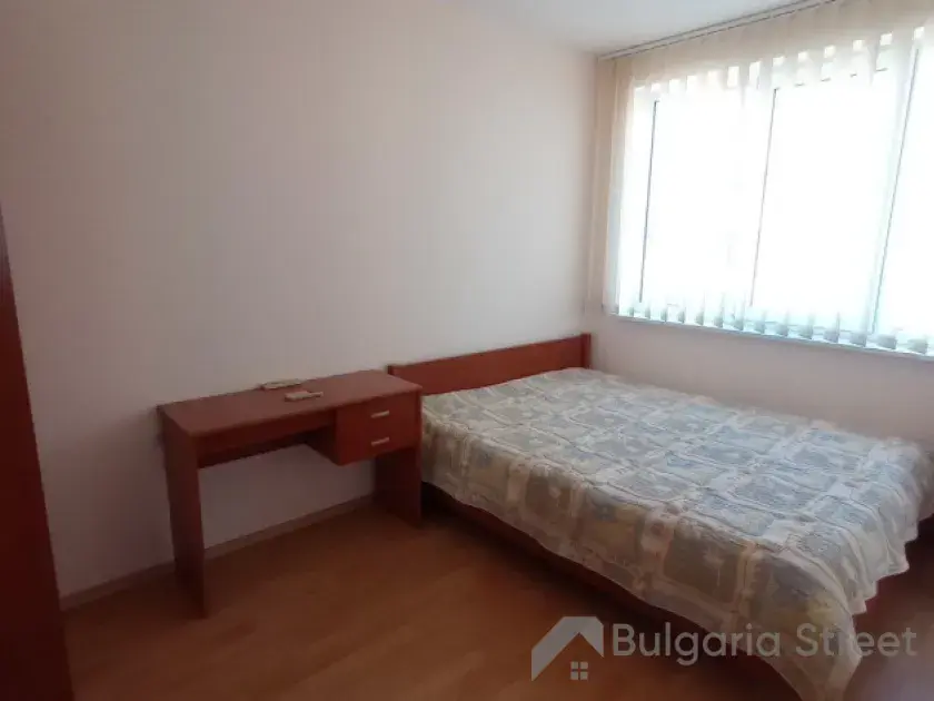 вікна у спальні