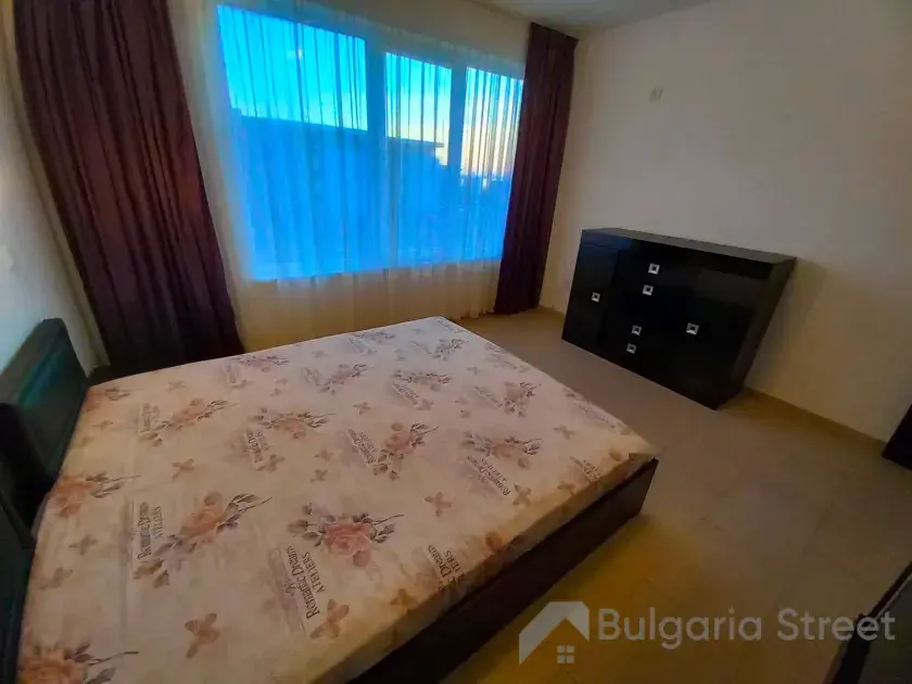 вікно у спальні