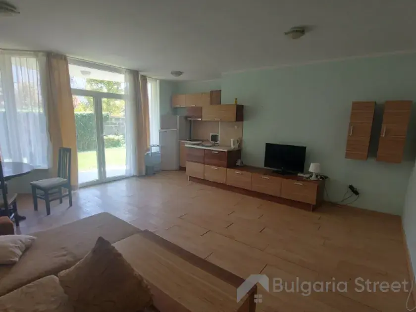 Гостиная комната с мебелью