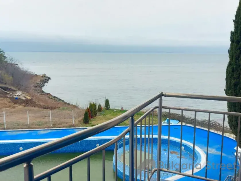 Вид на море с балкона
