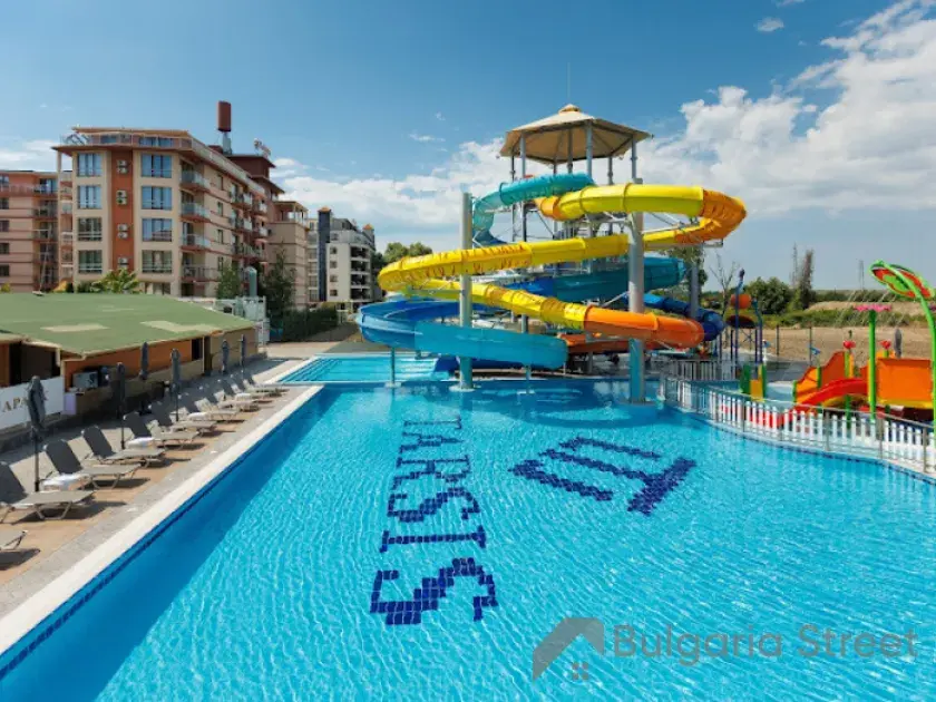 водна гірка
