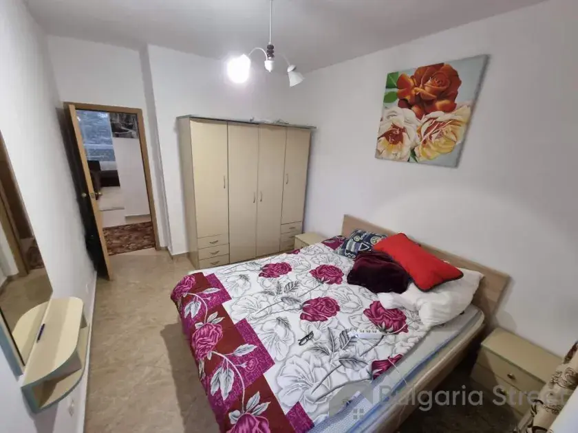 Кровать шкаф во второй спальне