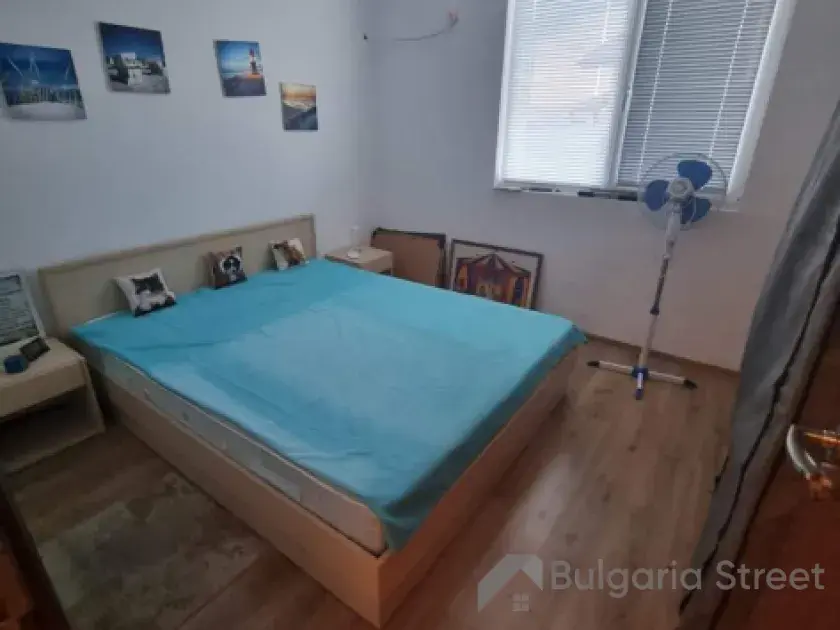 Шкаф кровать первой спальне