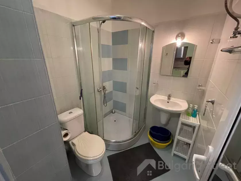 ванна кімната з душем