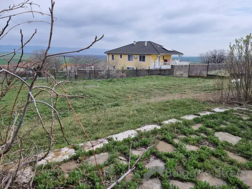 участок земли