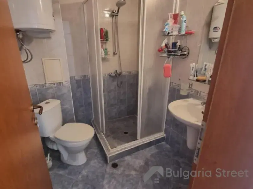 Ванная комната с туалетом