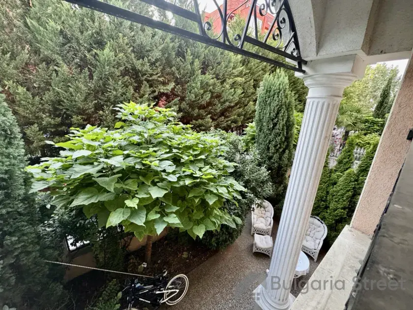 терраса с выходом на улицу