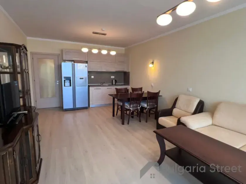 меблированный холл