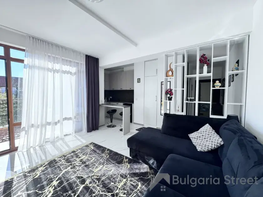 велике вікно у квартирі