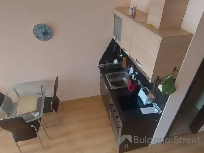 стол со стульчиками
