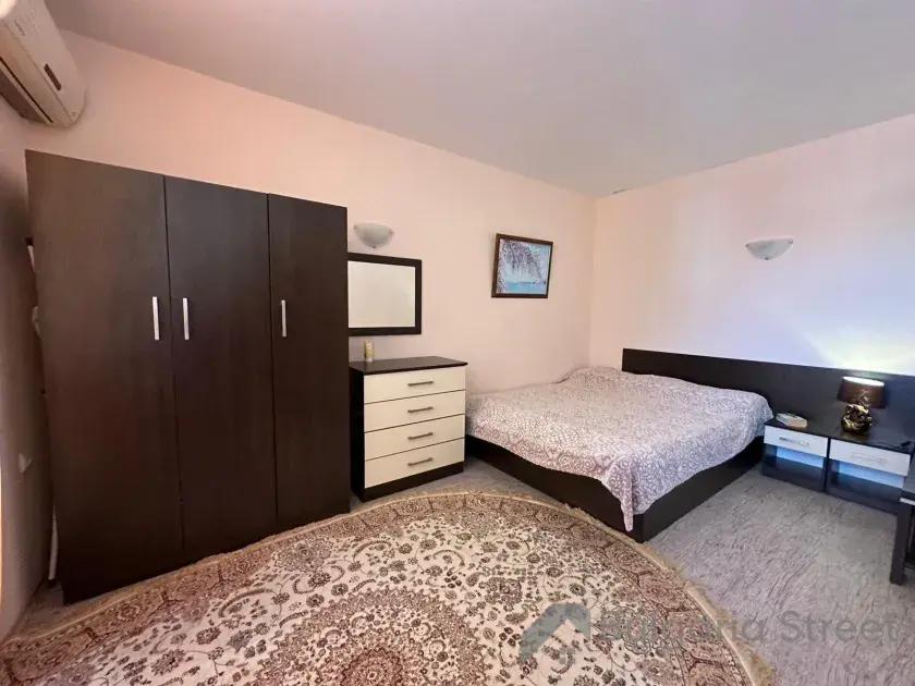 Бассейн и фасад комплекса адмирал Sunset Beach