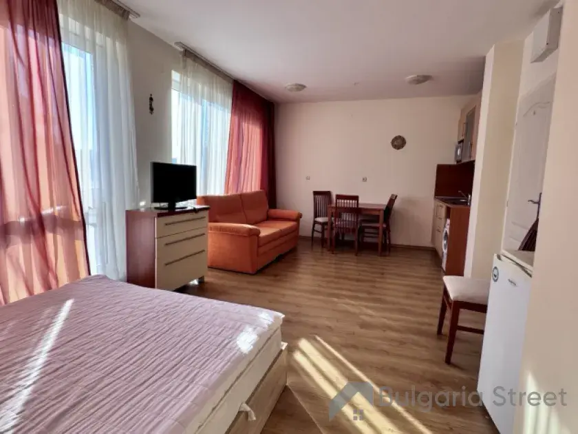 кровать