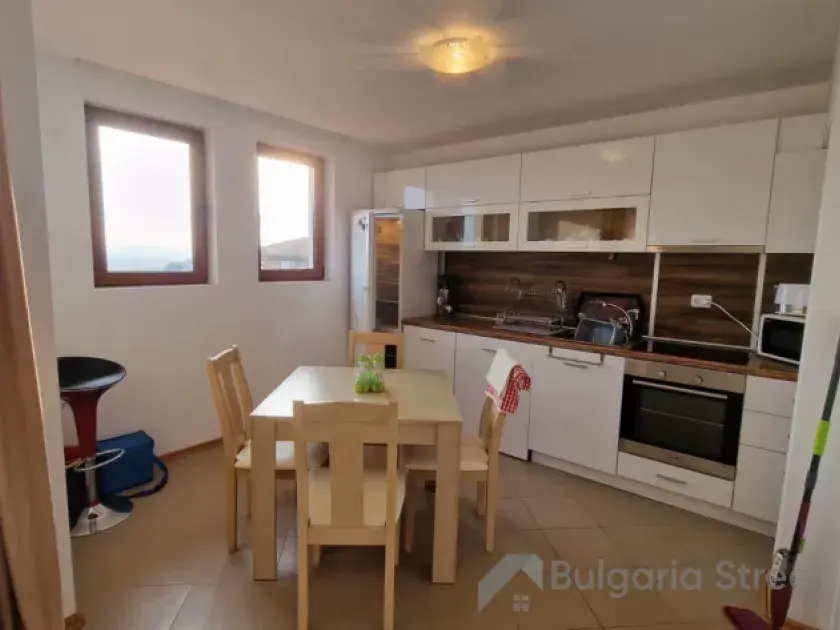 Gardenia Hills | Трикімнатна квартира: вітальня, кухня