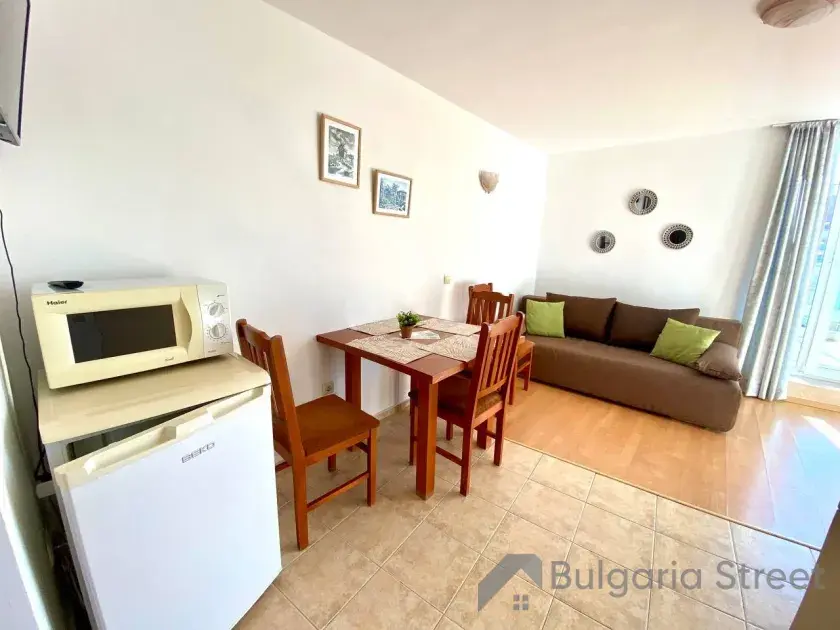 Julia Family Apartment | Двокімнатна квартира: вітальня, кухня