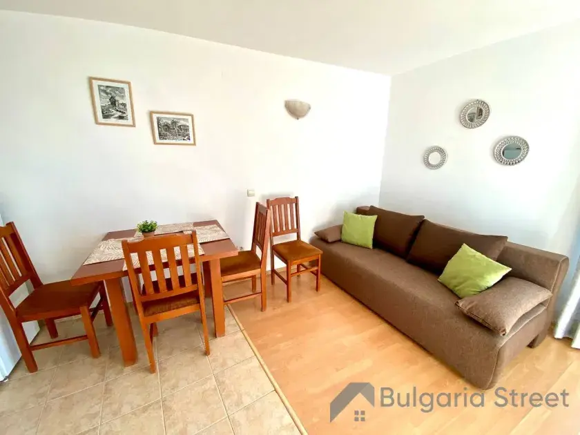 Julia Family Apartment | Двокімнатна квартира: вітальня, кухня