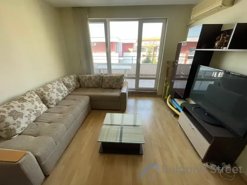 Privillage Fort Beach | Трикімнатна квартира: вітальня, кухня