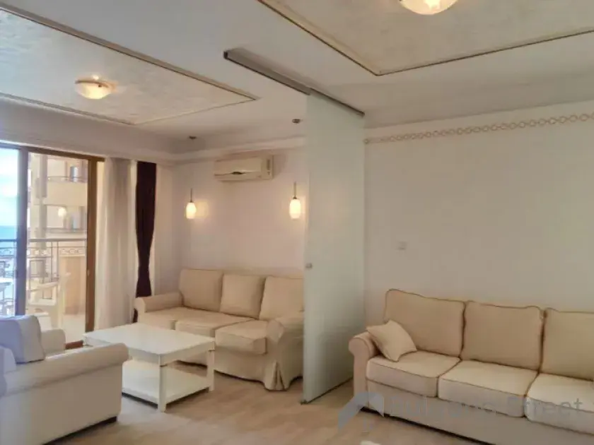 Golden Rainbow | гостиная