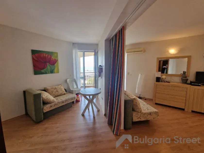 Rutland Beach 1 | Велика студія