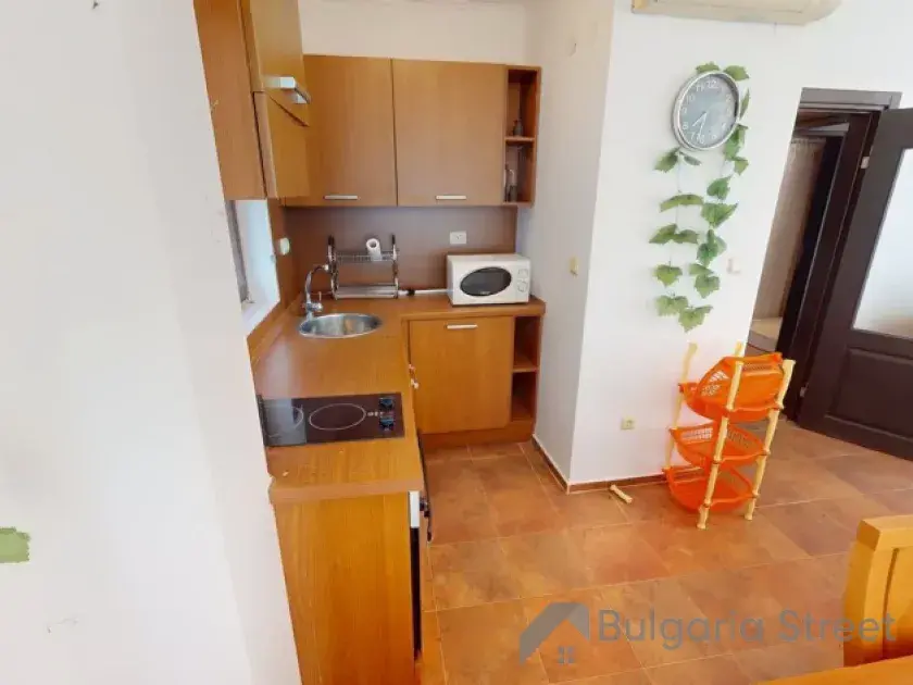 Bay View Villas | Кошариця – Двокімнатна квартира: вітальня, кухня
