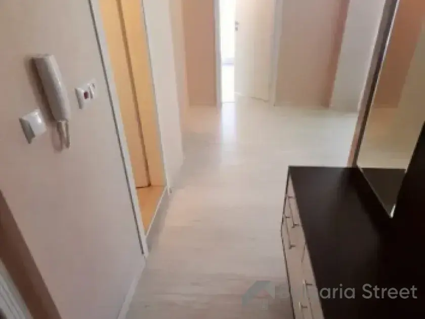 Прихожая
