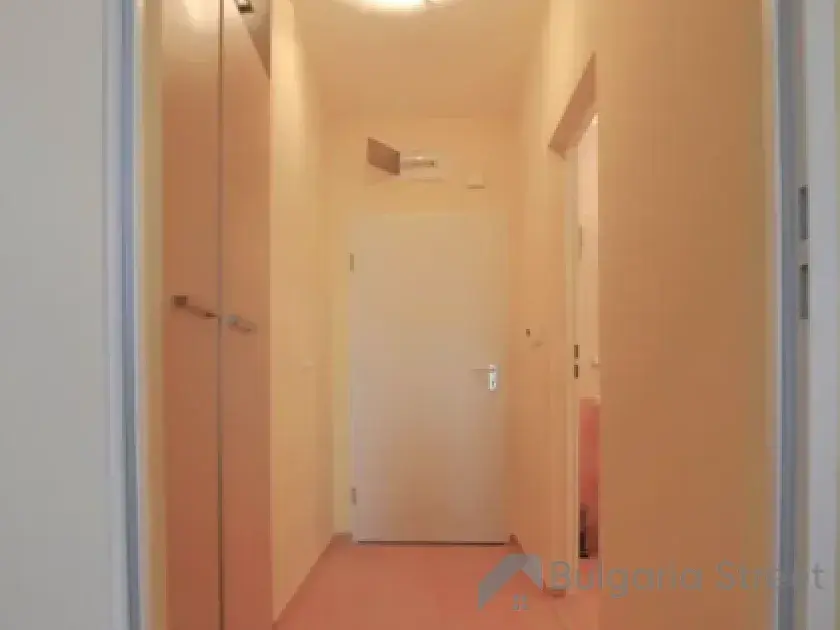 Прихожая