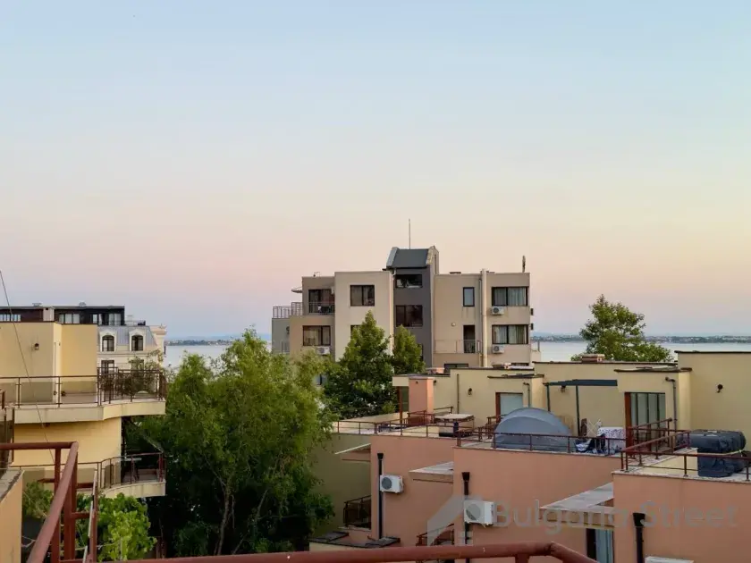 Вид на море с балкона