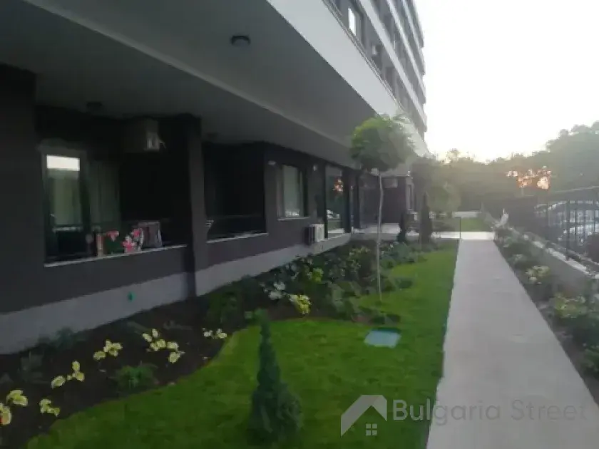комплекс, территорія, бассейн