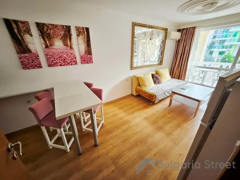 Sweet Homes 5 | Двокімнатна квартира : вітальня,кухня