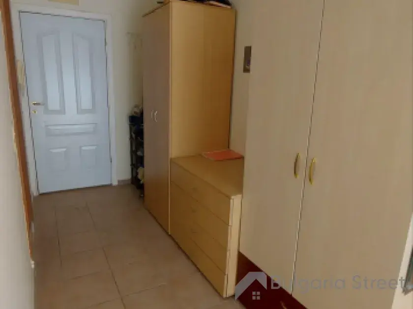 Прихожая