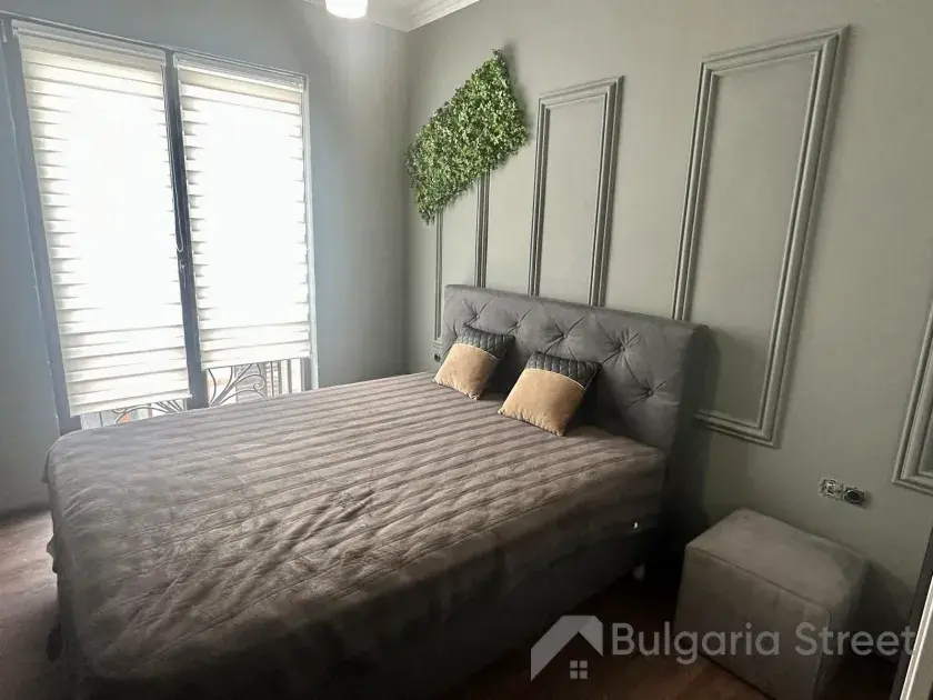 кровать