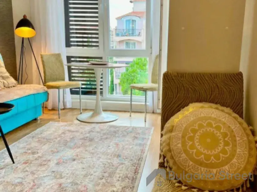 Romance Marine | Двокімнатна квартира : вітальня кухня