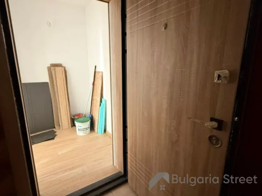 вхідні двері
